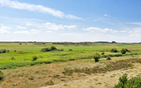 Ønd - 2.5Km from the Sea: Arbuste, Design Urbain, Couverture De Sol, Brique, Appartement, Biens, Brickwork, Balcon, Aménagement Paysager