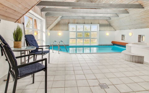 Albin - 2.8Km from the Sea: Toit, Maison, Zone Résidentielle, Domicile, Biens, Chalet, Conception