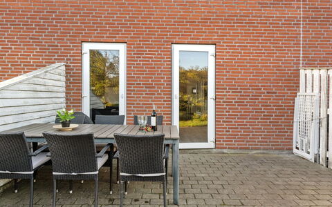 Enita - 2.3Km from the Sea: Maison, Toit, Domicile, Chalet, Cabanon, Batiments Jardin, Siding, Cour, Cabane En Rondins, Cabane