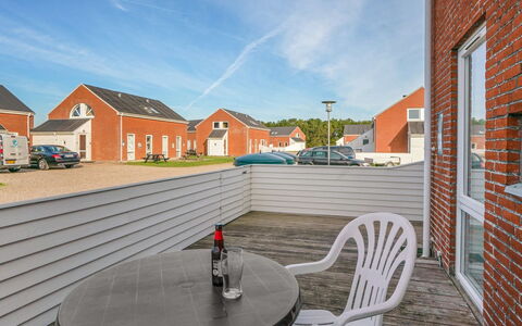 Ginger - 2.3Km from the Sea: Herbe, Maison, Toit, Chalet, Domicile, Arbuste, Ferme, Lot Terre, Zone Rurale