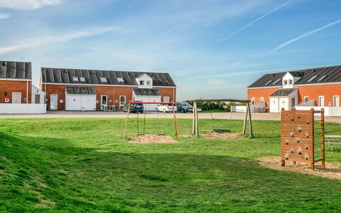 Ginger - 2.3Km from the Sea: Herbe, Maison, Toit, Chalet, Domicile, Arbuste, Ferme, Lot Terre, Zone Rurale