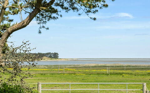 Svanborg - 3.7Km from the Sea: Toit, Maison, Lot Terre, Domicile, Chalet, Biens, Batiments Jardin, Ombre, Cabane En Rondins, Aménagement Paysager