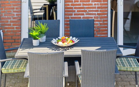Gaëlle - 2.3Km from the Sea: Herbe, Maison, Toit, Chalet, Domicile, Arbuste, Ferme, Lot Terre, Zone Rurale