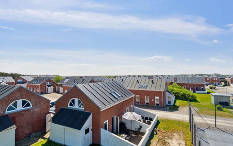 Gaëlle - 2.3Km from the Sea: Herbe, Maison, Toit, Chalet, Domicile, Arbuste, Ferme, Lot Terre, Zone Rurale