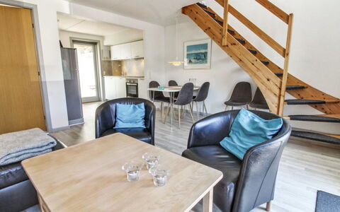 Arna - 2.3Km from the Sea: Bâtiment, Maison, Fenêtre, Domicile, Toit, Zone Résidentielle, Arbuste, Chalet, Lot Terre