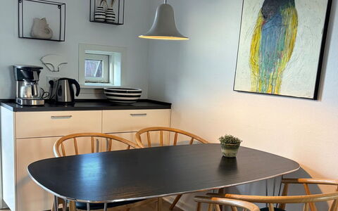 Adils - 2.5Km from the Sea: Meubles, Design Intérieur, Sol, Bois, Salle À Manger, Sol, Table Cuisine Et Salle A Manger, Table, Éclairage, Chaise