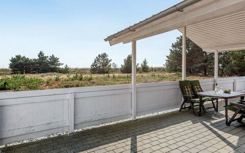 Gabriela - 1Km from the Sea: Composite, Ombre, Béton, Porche, Structure En Plein Air, Siding, Tache De Bois, Plate-Forme, Daylighting, Pergola