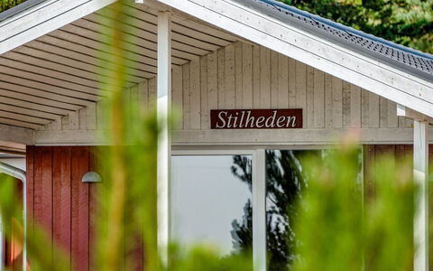 Gabriela - 1Km from the Sea: Siding, Toit, Domicile, Maison, Arbuste, Chalet, Lot Terre, Porte, Batiments Jardin, Porche