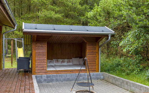 Patrizia - 1Km from the Sea: Bois, Dur, Cabanon, Chalet, Batiments Jardin, Tache De Bois, Cabane En Rondins, Jardin, Plate-Forme, Arrière-Cour