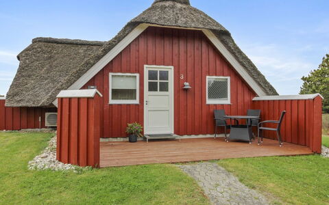 Dida - 3.1Km from the Sea: Chalet, Jardin, Siding, Batiments Jardin, Ombre, Cour, Arrière-Cour, Pelouse, Ferme, Aménagement Paysager