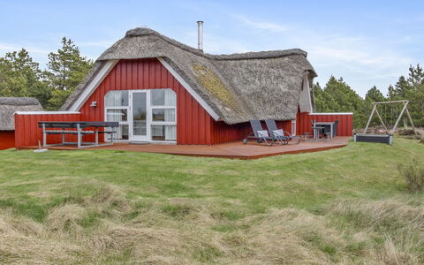 Dida - 3.1Km from the Sea: Chalet, Jardin, Siding, Batiments Jardin, Ombre, Cour, Arrière-Cour, Pelouse, Ferme, Aménagement Paysager