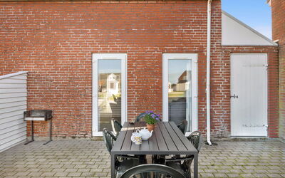Odger - 2.3Km from the Sea
