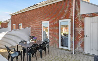 Odger - 2.3Km from the Sea