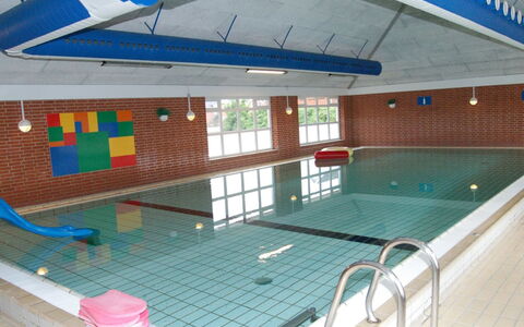 Mildred - 2.3Km from the Sea: Piscine, Composite, Loisir, Recours, Centre De Loisirs, Salle, Jeux Et Sports D'Intérieur, Hôtel