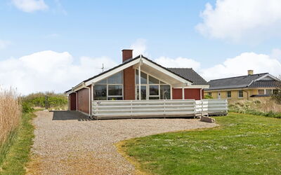Hermandine - 700M from the Sea