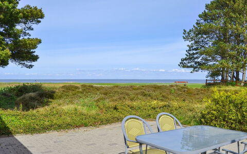 Sedine - 3.9Km from the Sea: Bleu, Meubles, Mer, Cotiers Et Relief Océaniques, Côte, Océan, Chaise, Rive, Mobilier De Jardin, Plage