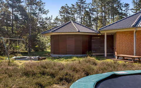 Agusta - 1.1Km from the Sea: Toit, Maison, Zone Résidentielle, Domicile, Biens, Chalet, Conception