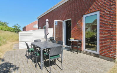 Nase - 2Km from the Sea