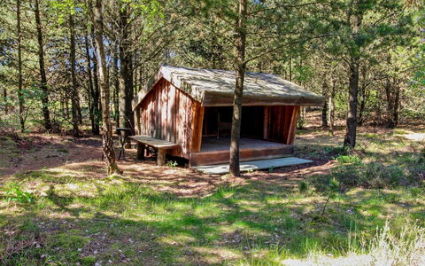 Angret - 3.5Km from the Sea: Herbe, Arbuste, Maison, Jardin, Domicile, Chalet, Lot Terre, Pelouse, Couverture De Sol