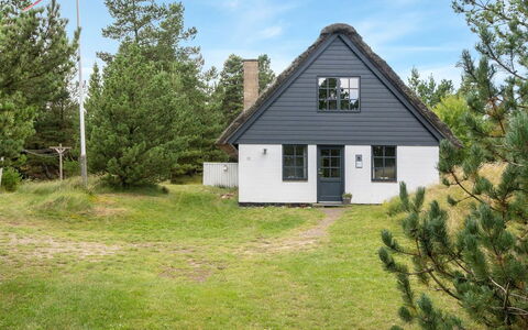 Benedikta - 2.4Km from the Sea: Toit, Maison, Zone Résidentielle, Domicile, Biens, Chalet, Conception