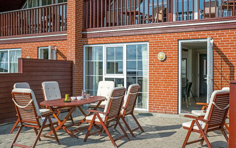 Henrietta - 3.5Km from the Sea: Maison, Toit, Domicile, Chalet, Biens, Ferme, Villa, Porche, Siding