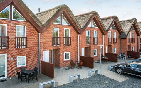 Henrietta - 3.5Km from the Sea: Maison, Toit, Domicile, Chalet, Biens, Ferme, Villa, Porche, Siding