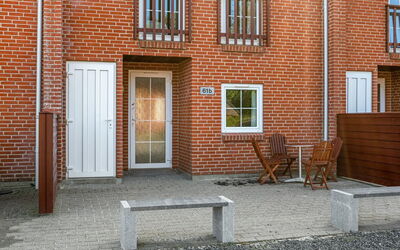Henrietta - 3.5Km from the Sea