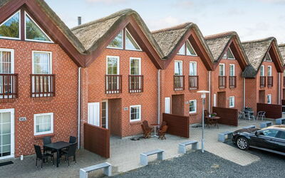 Henrietta - 3.5Km from the Sea