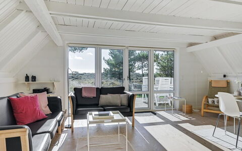 Trana - 2Km from the Sea: Meubles, Sol, Design Intérieur, Bois, Sol, Plafond, Parquet, Chaise, Salon, Pièce