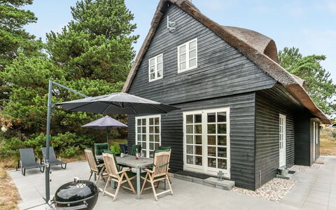 Risto - 2.3Km from the Sea: Maison, Toit, Domicile, Chalet, Cabanon, Batiments Jardin, Siding, Cour, Cabane En Rondins, Cabane