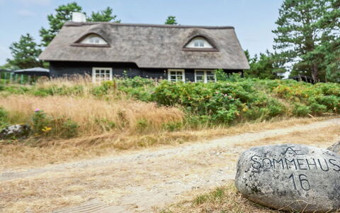 Risto - 2.3Km from the Sea: Maison, Toit, Domicile, Chalet, Cabanon, Batiments Jardin, Siding, Cour, Cabane En Rondins, Cabane