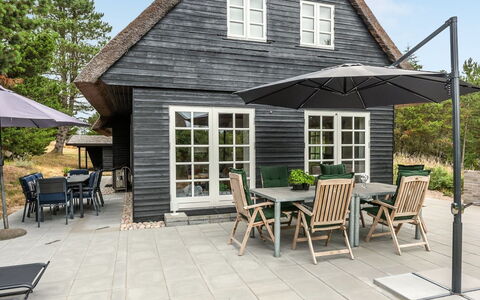Risto - 2.3Km from the Sea: Maison, Toit, Domicile, Chalet, Cabanon, Batiments Jardin, Siding, Cour, Cabane En Rondins, Cabane