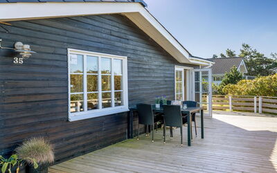 Aika - 500M from the Sea