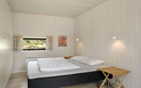 Stojanka - 1Km from the Sea: Bois, Plafond, Design Intérieur, Sol, Sol, Chambre, Lit, Pièce, Meubles, Drap De Lit