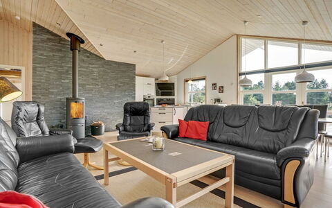 Haghbarth - 2.3Km from the Sea: Bois, Meubles, Plafond, Canapé, Design Intérieur, Salon, Sol, Sol, Domicile