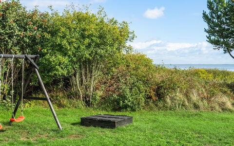 Toralf - 3.5Km from the Sea: Prairie, Jardin, Pelouse, Mobilier De Jardin, Parc, Extérieur Banc