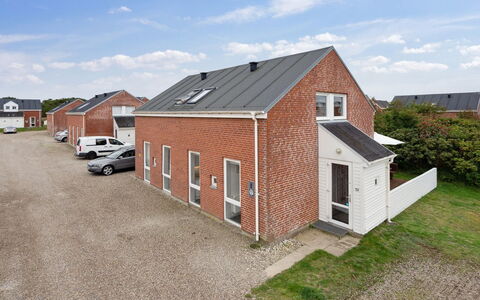 Edly - 2.3Km from the Sea: Maison, Toit, Domicile, Chalet, Cabanon, Batiments Jardin, Siding, Cour, Cabane En Rondins, Cabane