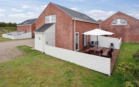 Edly - 2.3Km from the Sea: Maison, Toit, Domicile, Chalet, Cabanon, Batiments Jardin, Siding, Cour, Cabane En Rondins, Cabane