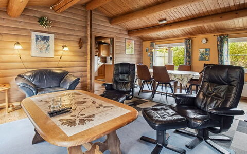 Thorbergh - 2Km from the Sea: Bois, Meubles, Domicile, Chalet, Maison, Plafond, Canapé, Salon, Cabane En Rondins, Pièce