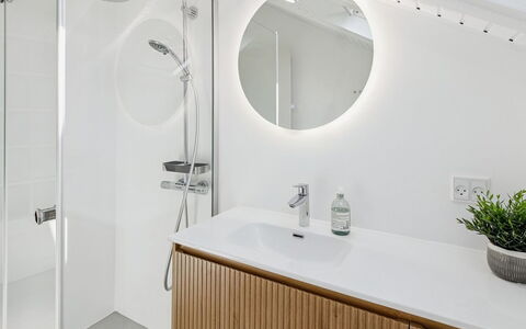 Alfwin - 3Km from the Sea: Luminaire Plomberie, Design Intérieur, Salle De Bains, Lavabo, Évier, Miroir, Sol, Plafond, Robinet, Plomberie