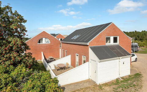 Maylin - 2.3Km from the Sea: Maison, Toit, Domicile, Chalet, Biens, Ferme, Villa, Porche, Siding