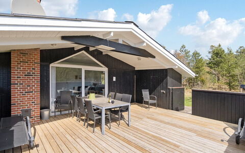 Mikaela - 1Km from the Sea: Herbe, Maison, Toit, Domicile, Chalet, Arbuste, Lot Terre, Zone Rurale, Ferme, Couverture De Sol