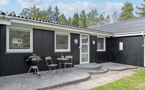 Mikaela - 1Km from the Sea: Herbe, Maison, Toit, Domicile, Chalet, Arbuste, Lot Terre, Zone Rurale, Ferme, Couverture De Sol