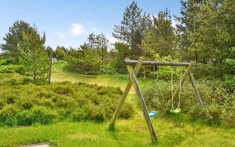 Gunlög - 3.1Km from the Sea: Herbe, Vert, Végétation, Arbuste, Prairie, Lot Terre, Prairie, Pâturage, Jardin