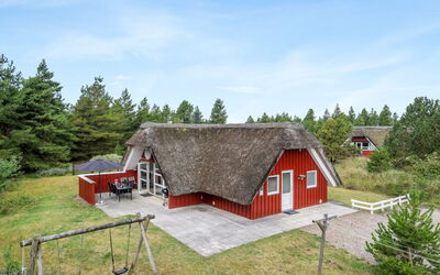 Gunlög - 3.1Km from the Sea