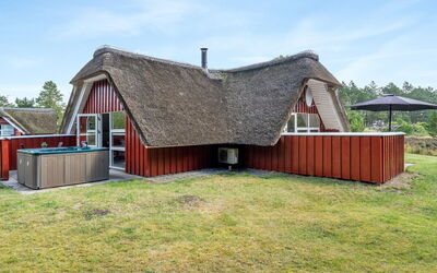 Gunlög - 3.1Km from the Sea