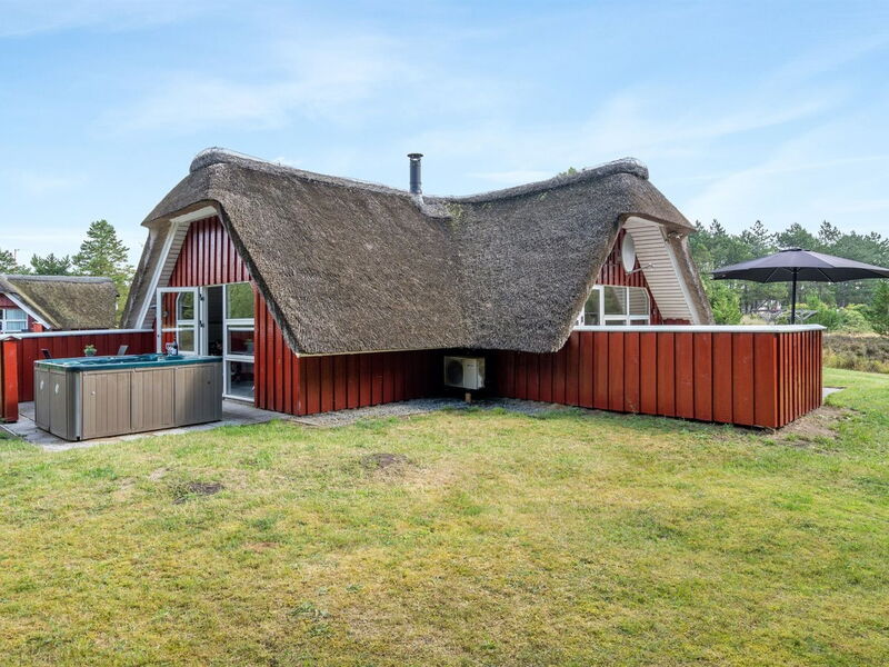 Gunlög - 3.1Km from the Sea