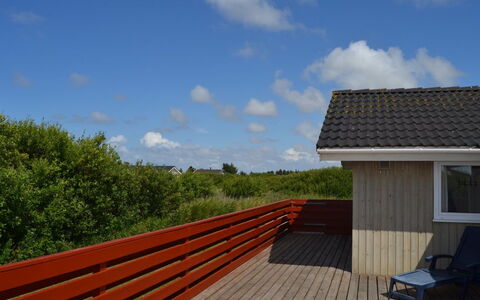 Arnkil - 700M from the Sea: Arbuste, Design Urbain, Couverture De Sol, Brique, Appartement, Biens, Brickwork, Balcon, Aménagement Paysager