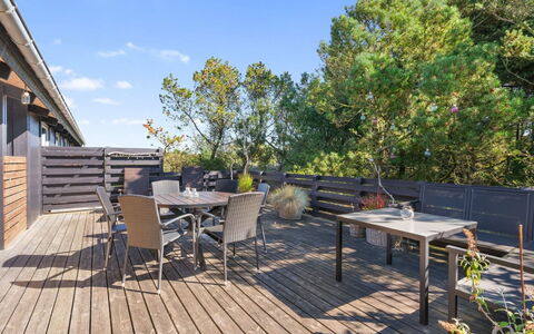 Gro - 1.6Km from the Sea: Balcon