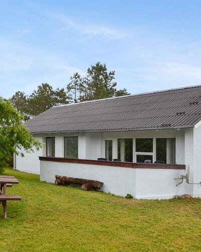 Sylvie - 1.5Km from the Sea